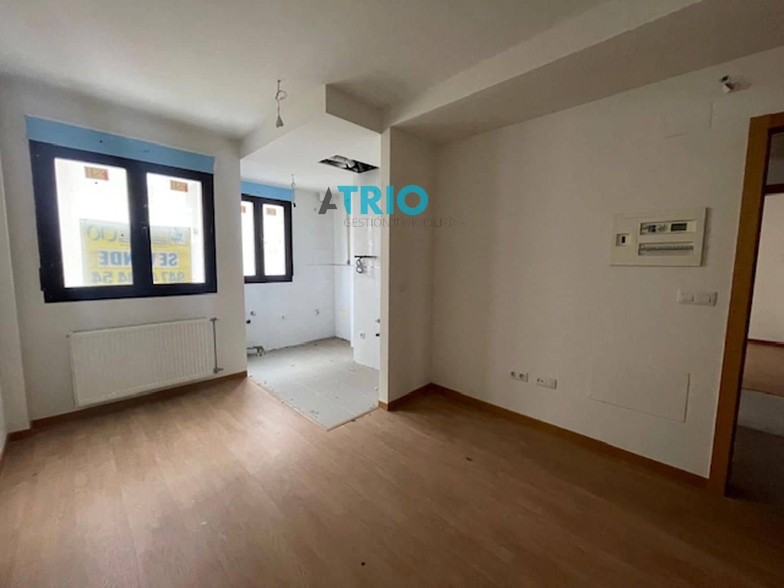 2 soveværelse Lejlighed til leje i Burgos by - € 750 (Ref: 9035865)