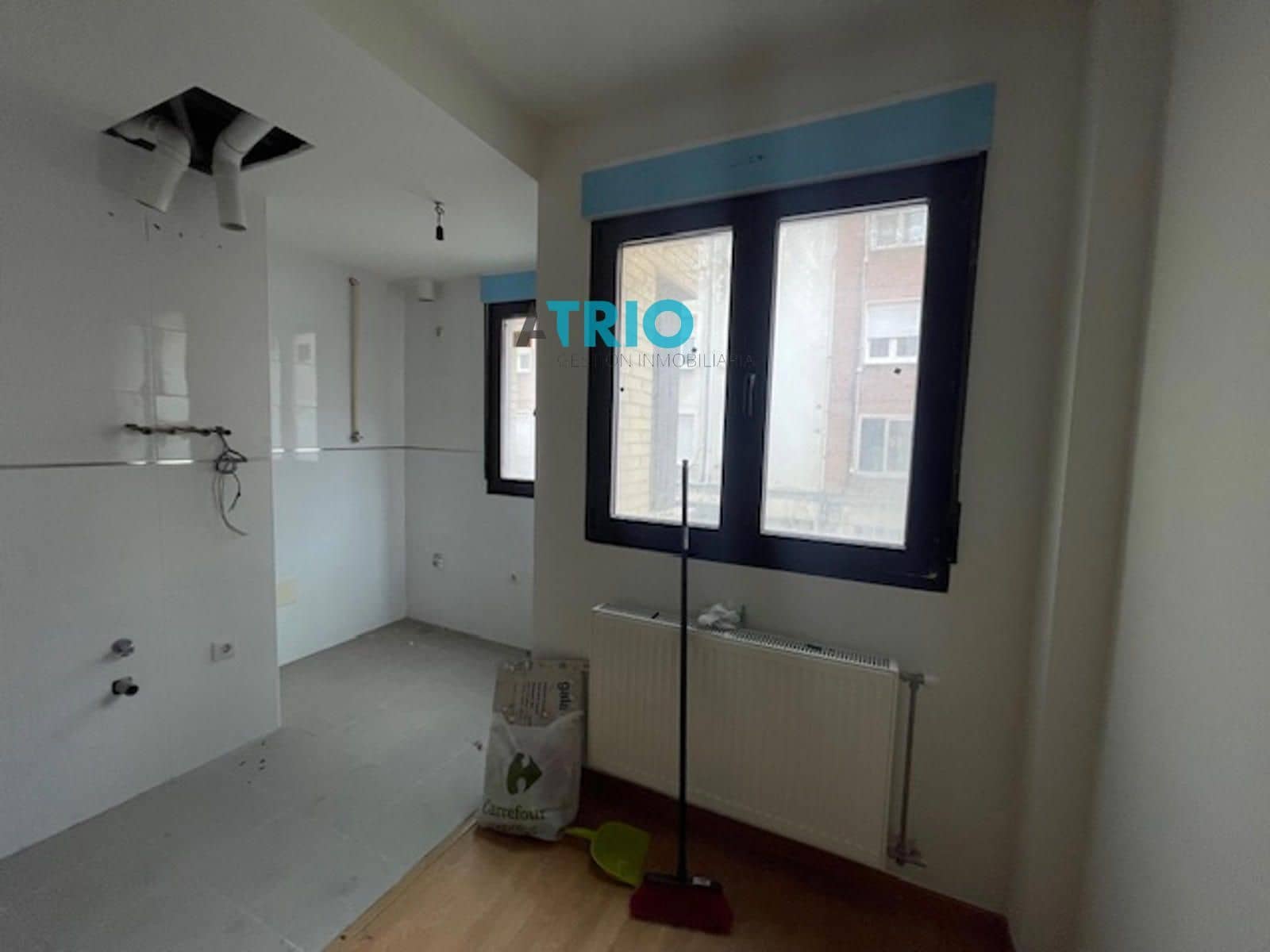 2 soveværelse Lejlighed til leje i Burgos by - € 750 (Ref: 9035865)