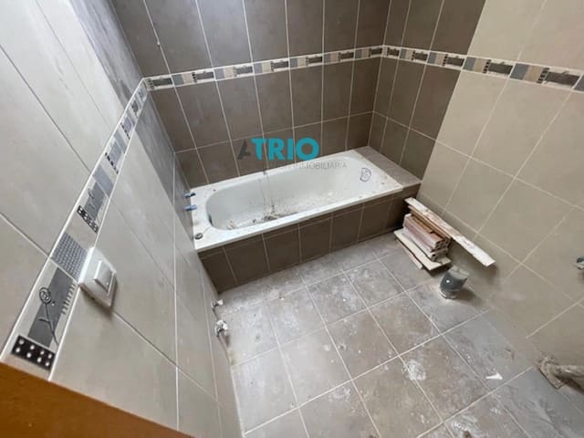 3 sypialnia Mieszkanie do wynajęcia w Miasto Burgos - 850 € (Ref: 9035866)