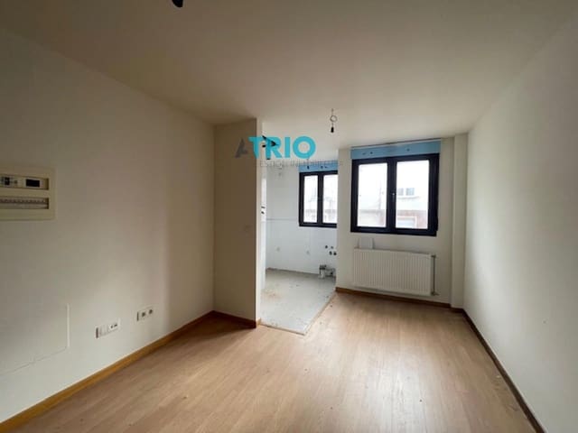 3 sypialnia Mieszkanie do wynajęcia w Miasto Burgos - 850 € (Ref: 9035866)