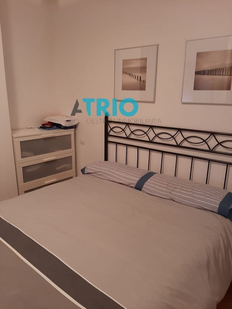 1 bedroom Flat for rent in Burgos city with garage - € 700 (Ref: 9058654)