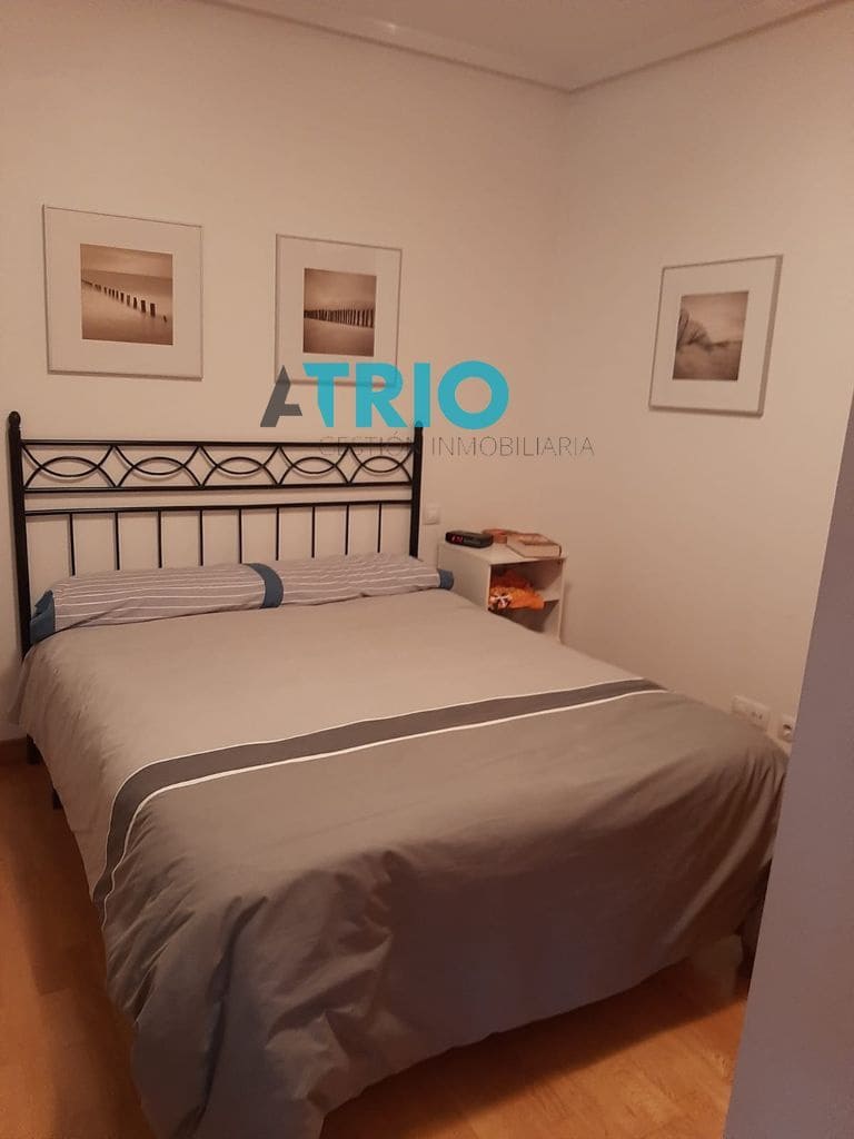 1 bedroom Flat for rent in Burgos city with garage - € 700 (Ref: 9058654)