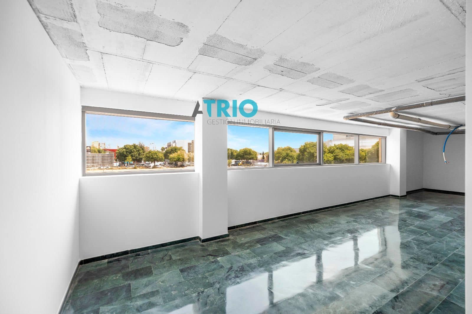 Kontor til leie i Palma de Mallorca med garasje - € 7 128 (Ref: 9074219)