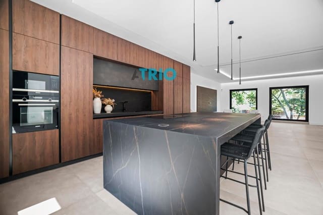 3 soveværelse Lejlighed til salg i El Mercat, Palma de Mallorca med swimmingpool garage - € 1.590.000 (Ref: 9074386)