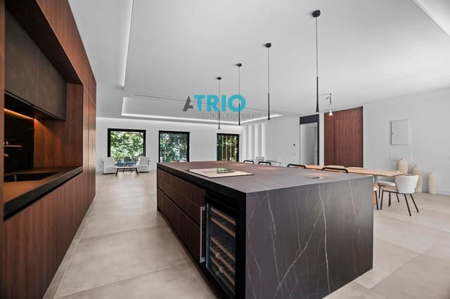 3 soveværelse Lejlighed til salg i El Mercat, Palma de Mallorca med swimmingpool garage - € 1.590.000 (Ref: 9074386)