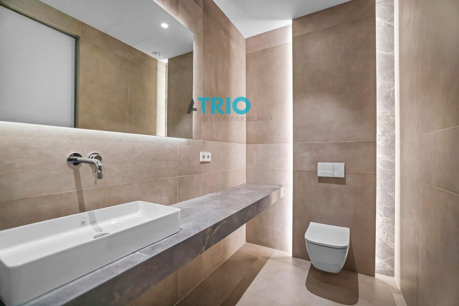 3 sypialnia Mieszkanie na sprzedaż w Palma de Mallorca z basenem garażem - 1 590 000 € (Ref: 9074386)