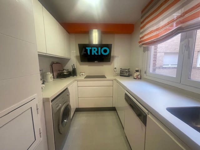 5 Zimmer Wohnung zu verkaufen in Burgos Stadt mit Garage - 450.000 € (Ref: 9079847)