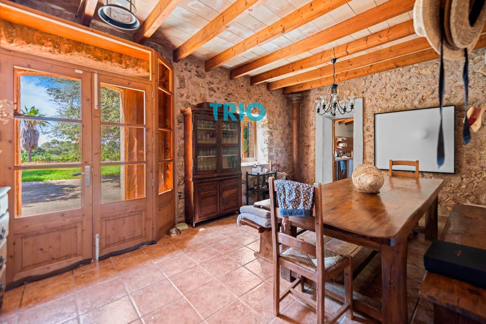 4 bedroom Villa for sale in Sencelles with pool - € 1,650,000 (Ref: 9103396)