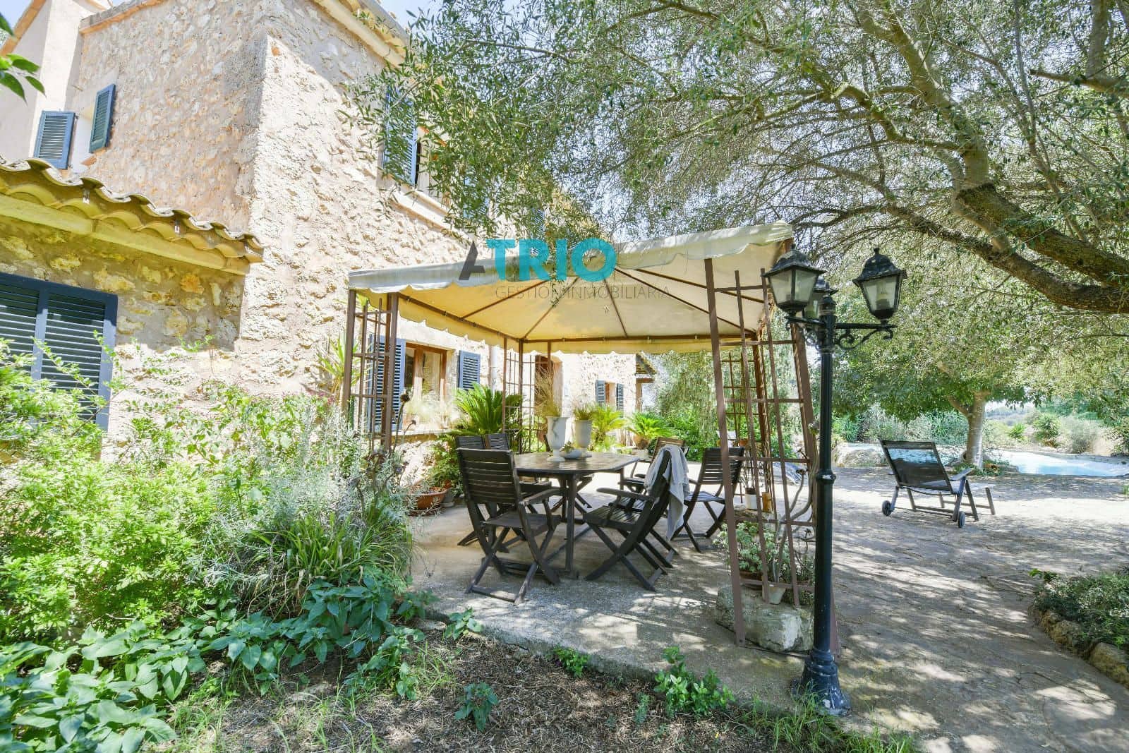 4 bedroom Villa for sale in Sencelles with pool - € 1,650,000 (Ref: 9103396)