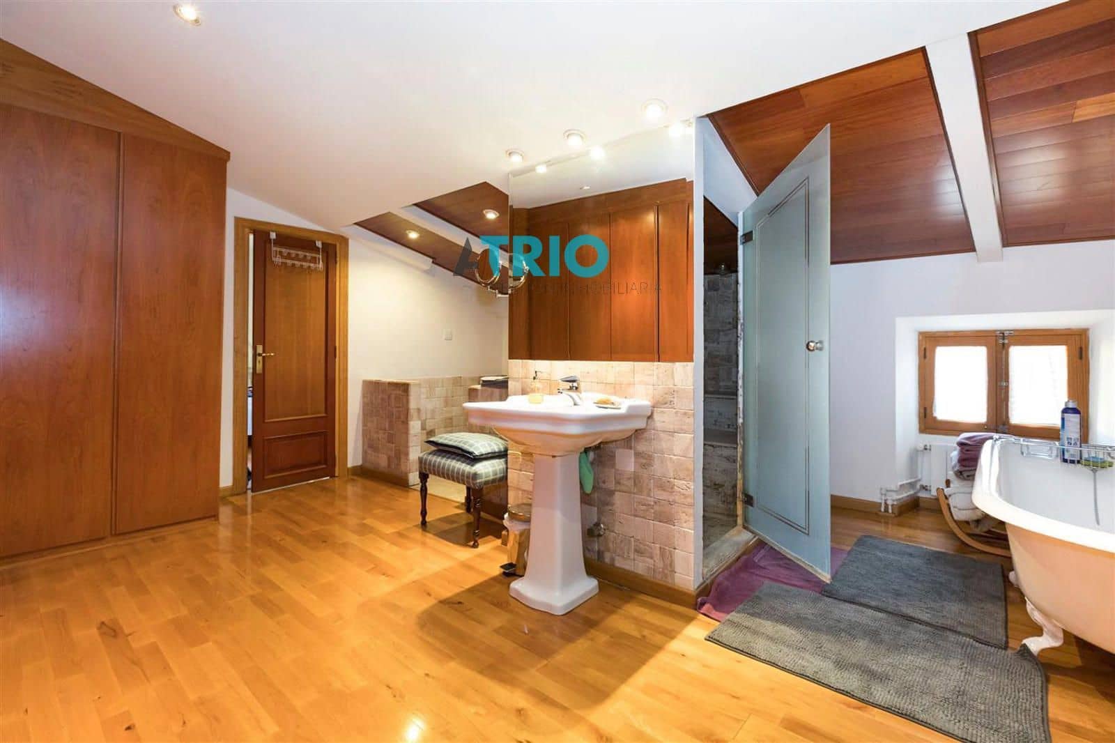 4 slaapkamer Flat te huur in Alaro - € 2.000 (Ref: 9128787)