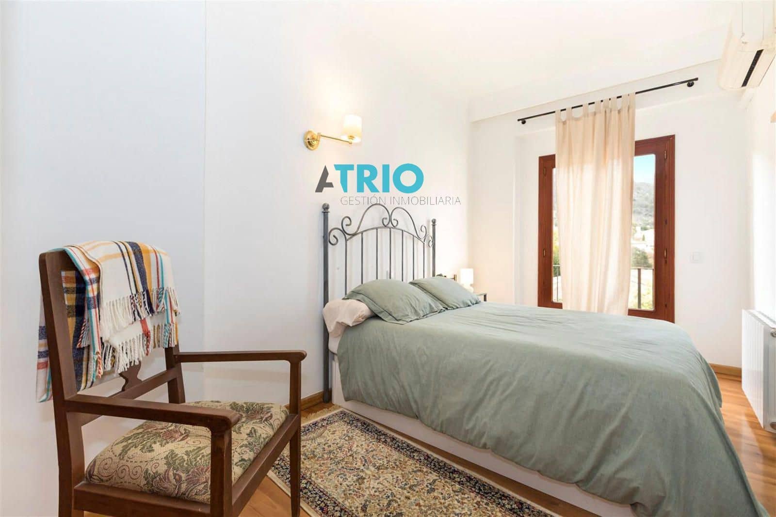 4 slaapkamer Flat te huur in Alaro - € 2.000 (Ref: 9128787)