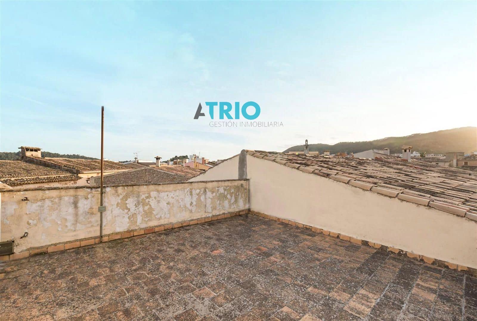 4 slaapkamer Flat te huur in Alaro - € 2.000 (Ref: 9128787)