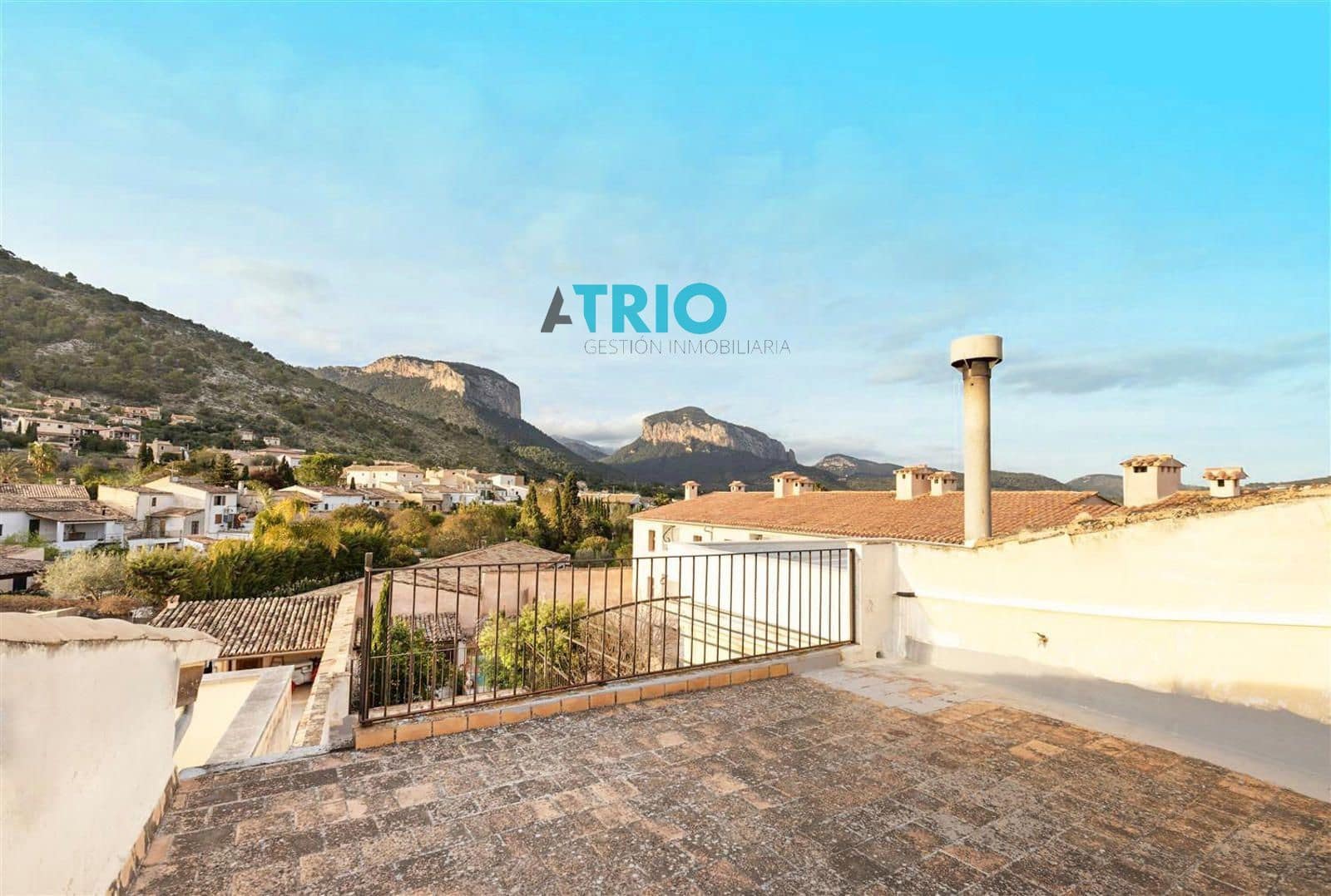 4 slaapkamer Flat te huur in Alaro - € 2.000 (Ref: 9128787)