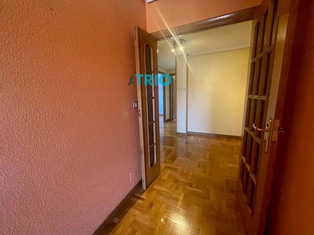 2 Zimmer Wohnung zu verkaufen in Burgos Stadt mit Garage - 169.000 € (Ref: 9128788)