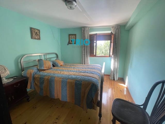 4 bedroom Villa for sale in Burgos city - € 62,000 (Ref: 9131787)