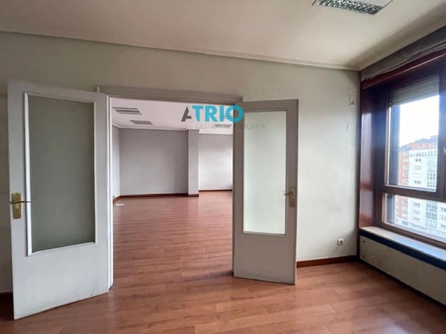 5 Zimmer Wohnung zu vermieten in Burgos Stadt - 1.595 € (Ref: 9142260)