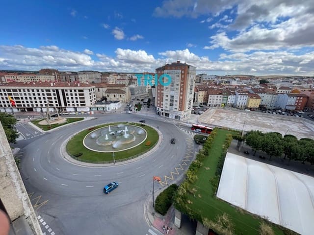 5 Zimmer Wohnung zu vermieten in Burgos Stadt - 1.595 € (Ref: 9142260)