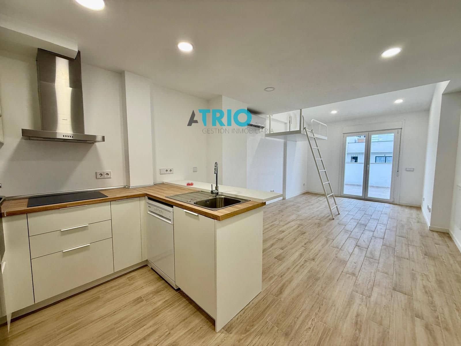 1 soverom Penthouse til leie i Palma de Mallorca - € 1 480 (Ref: 9144068)