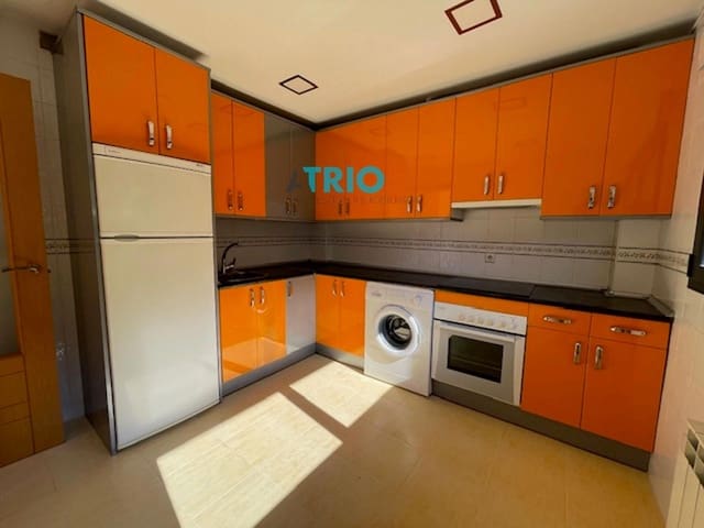 5 Zimmer Haus zu verkaufen in Burgos Stadt mit Garage - 355.000 € (Ref: 9160250)