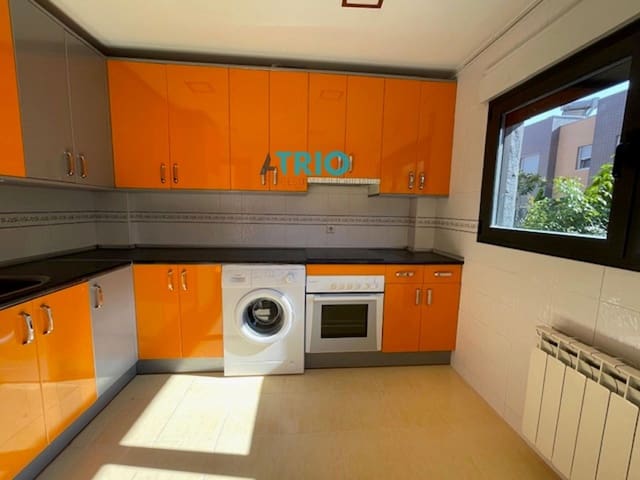 5 Zimmer Haus zu verkaufen in Burgos Stadt mit Garage - 355.000 € (Ref: 9160250)