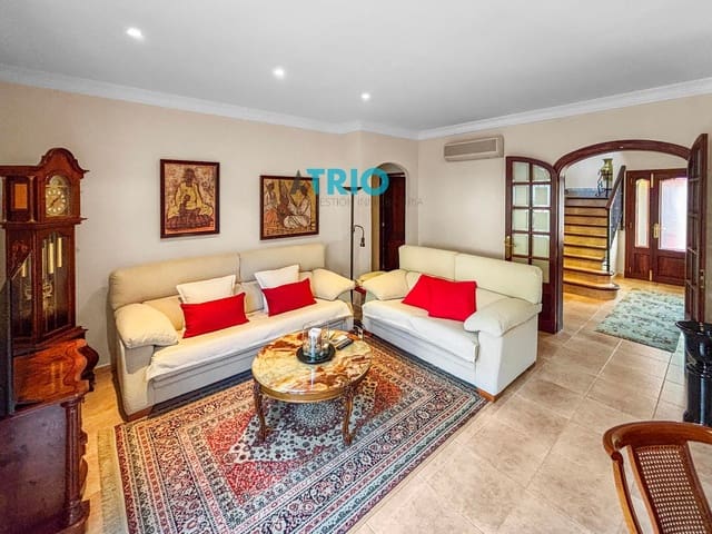 4 bedroom Villa for sale in Santanyí with garage - € 895,000 (Ref: 9161612)