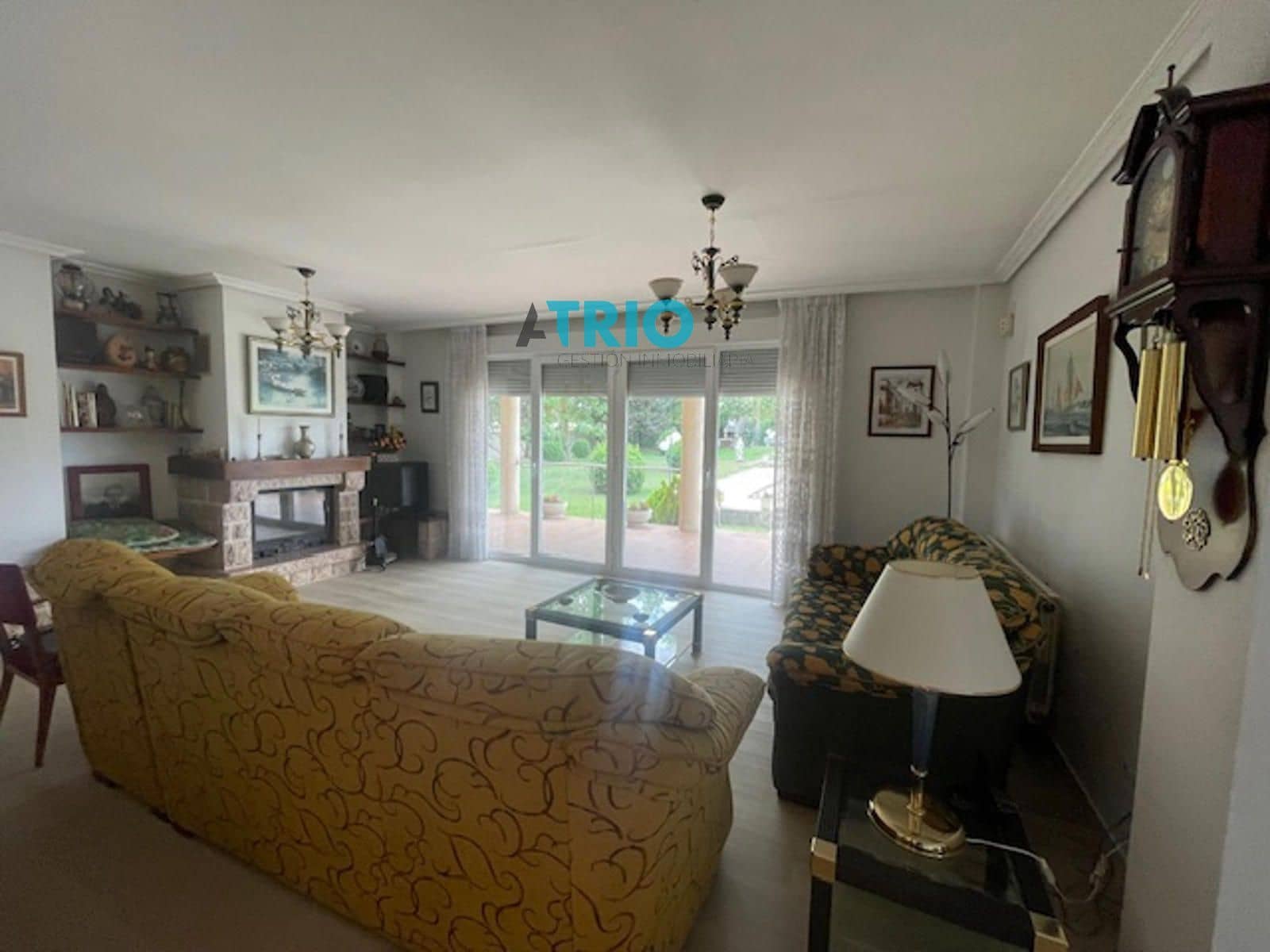 4 soveværelse Villa til salg i Cardenajimeno med swimmingpool garage - € 550.000 (Ref: 9216342)