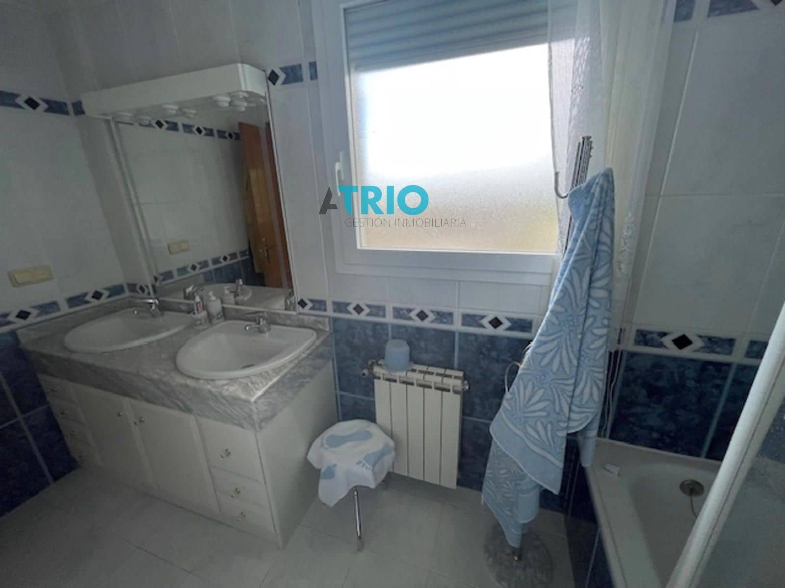 4 soveværelse Villa til salg i Cardenajimeno med swimmingpool garage - € 550.000 (Ref: 9216342)