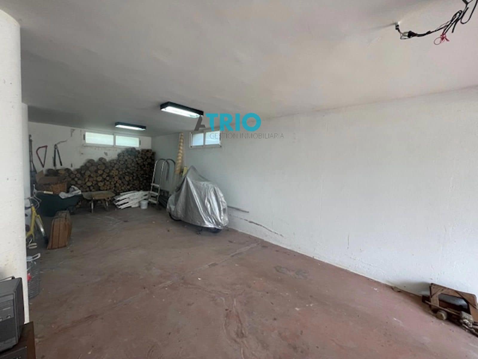 4 soveværelse Villa til salg i Cardenajimeno med swimmingpool garage - € 550.000 (Ref: 9216342)