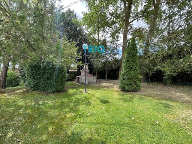 4 bedroom Villa for sale in Cardeñajimeno with pool garage - € 550,000 (Ref: 9216342)