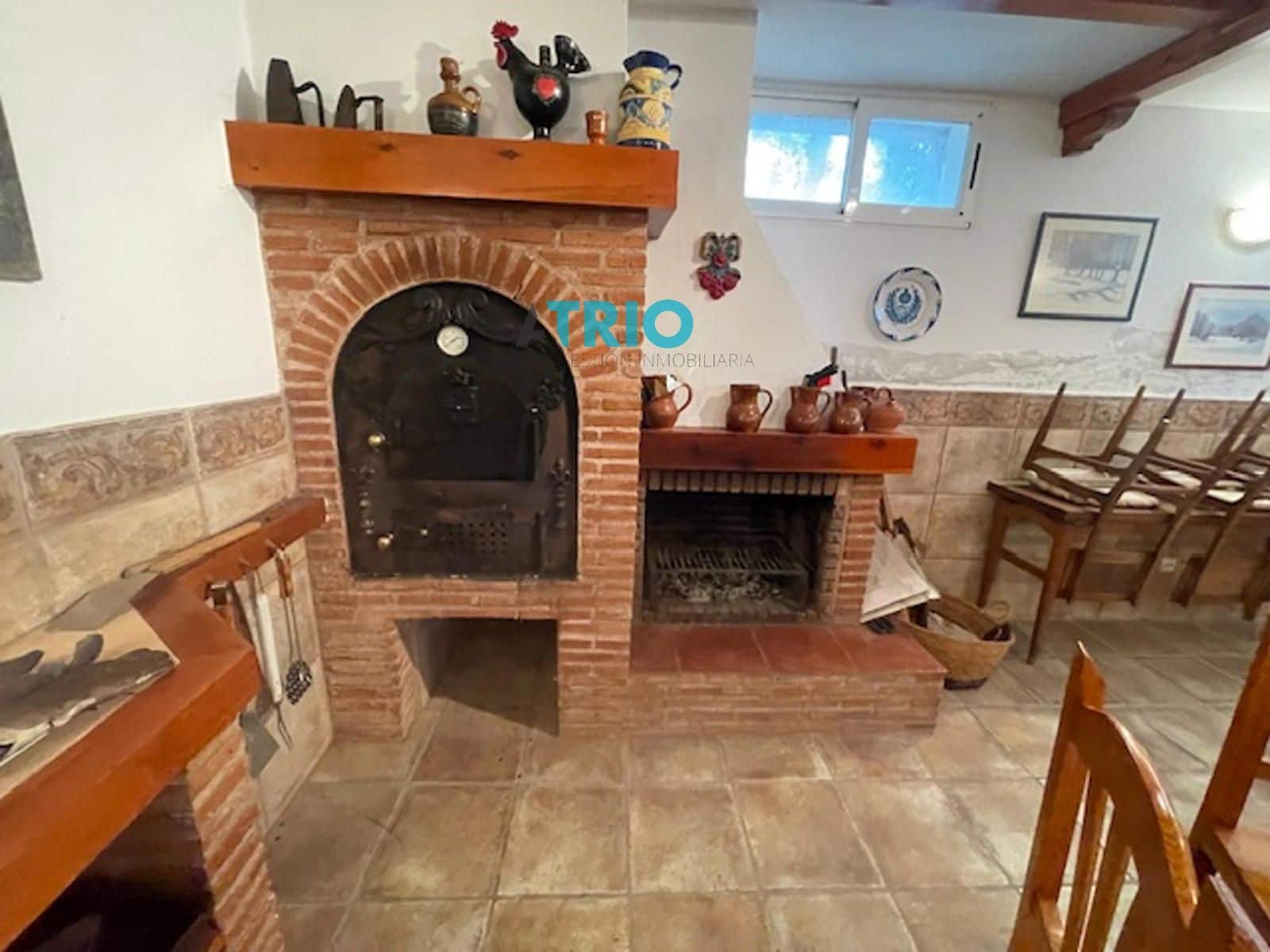 4 soveværelse Villa til salg i Cardenajimeno med swimmingpool garage - € 550.000 (Ref: 9216342)