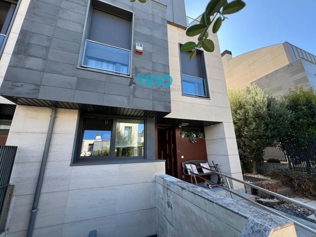 5 Zimmer Haus zu verkaufen in Burgos Stadt mit Pool Garage - 730.000 € (Ref: 9239467)