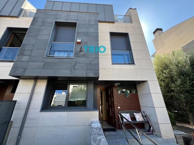 5 Zimmer Haus zu verkaufen in Burgos Stadt mit Pool Garage - 730.000 € (Ref: 9239467)