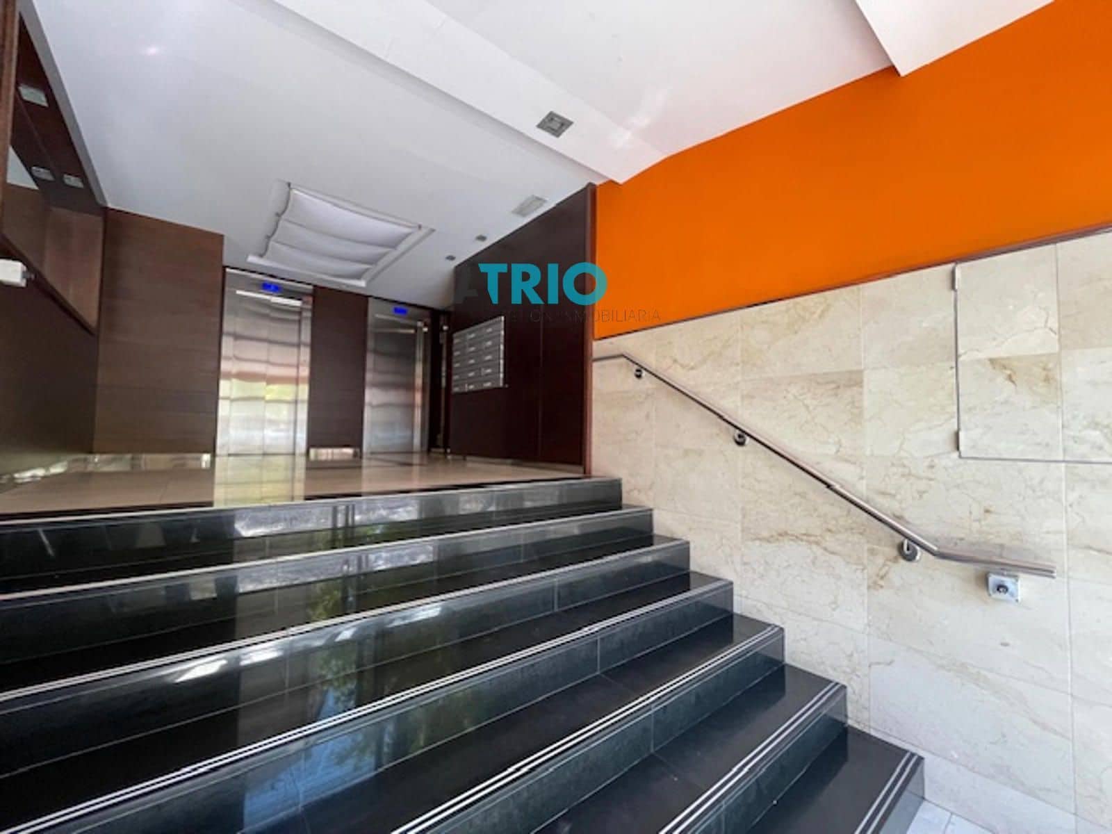 4 soveværelse Lejlighed til salg i Burgos by med garage - € 320.000 (Ref: 9240942)