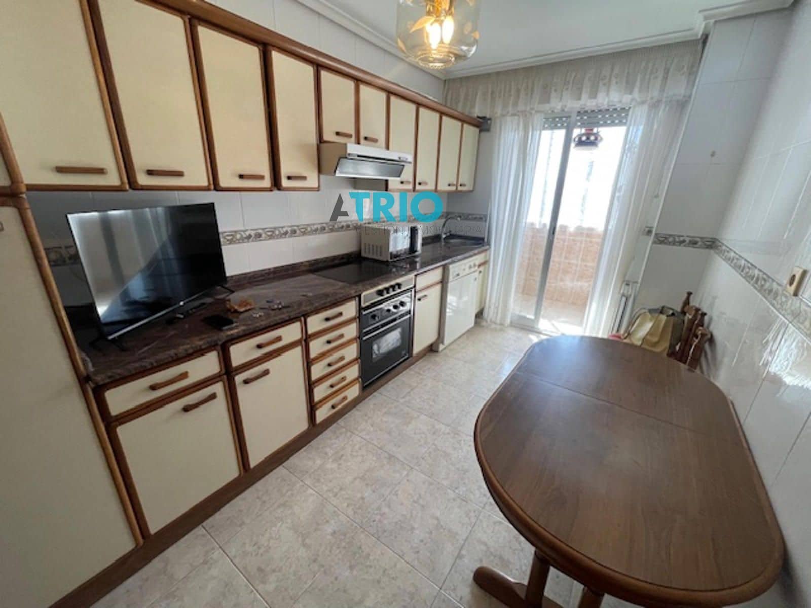 4 soveværelse Lejlighed til salg i Burgos by med garage - € 320.000 (Ref: 9240942)