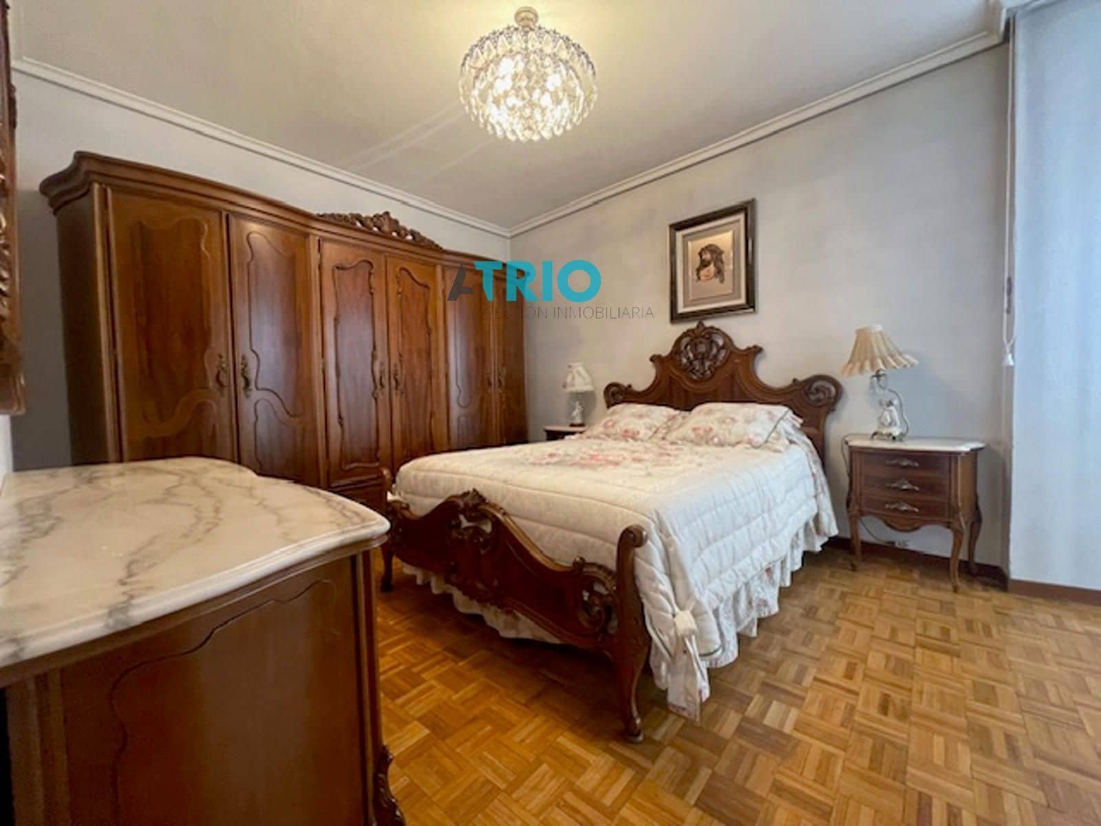 4 soveværelse Lejlighed til salg i Burgos by med garage - € 320.000 (Ref: 9240942)