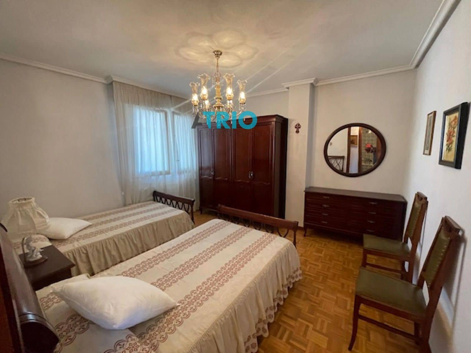 4 soveværelse Lejlighed til salg i Burgos by med garage - € 320.000 (Ref: 9240942)