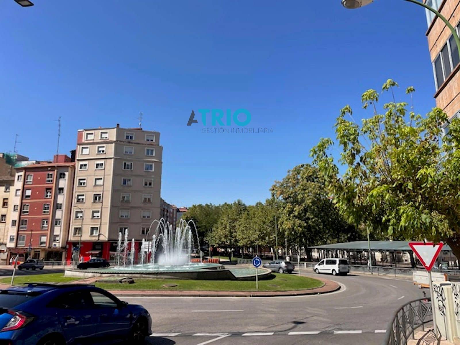 4 soveværelse Lejlighed til salg i Burgos by med garage - € 320.000 (Ref: 9240942)