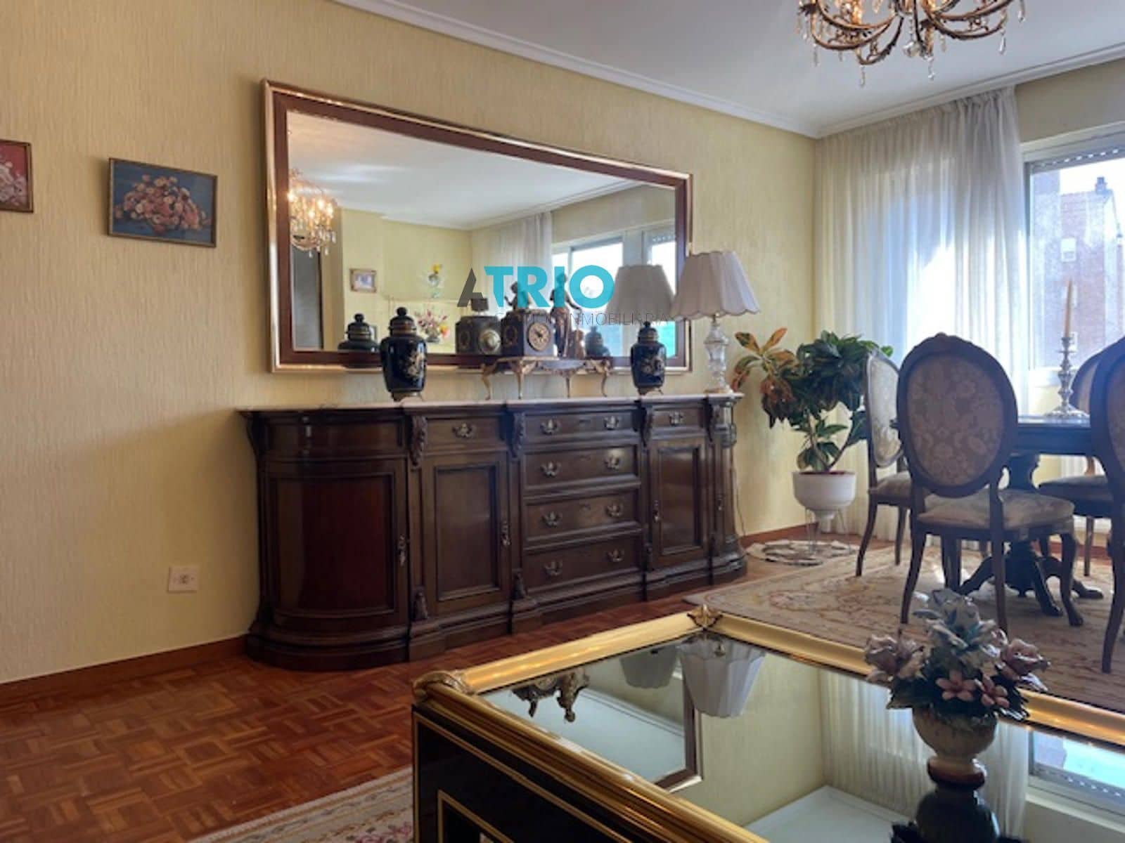 4 soveværelse Lejlighed til salg i Burgos by med garage - € 320.000 (Ref: 9240942)