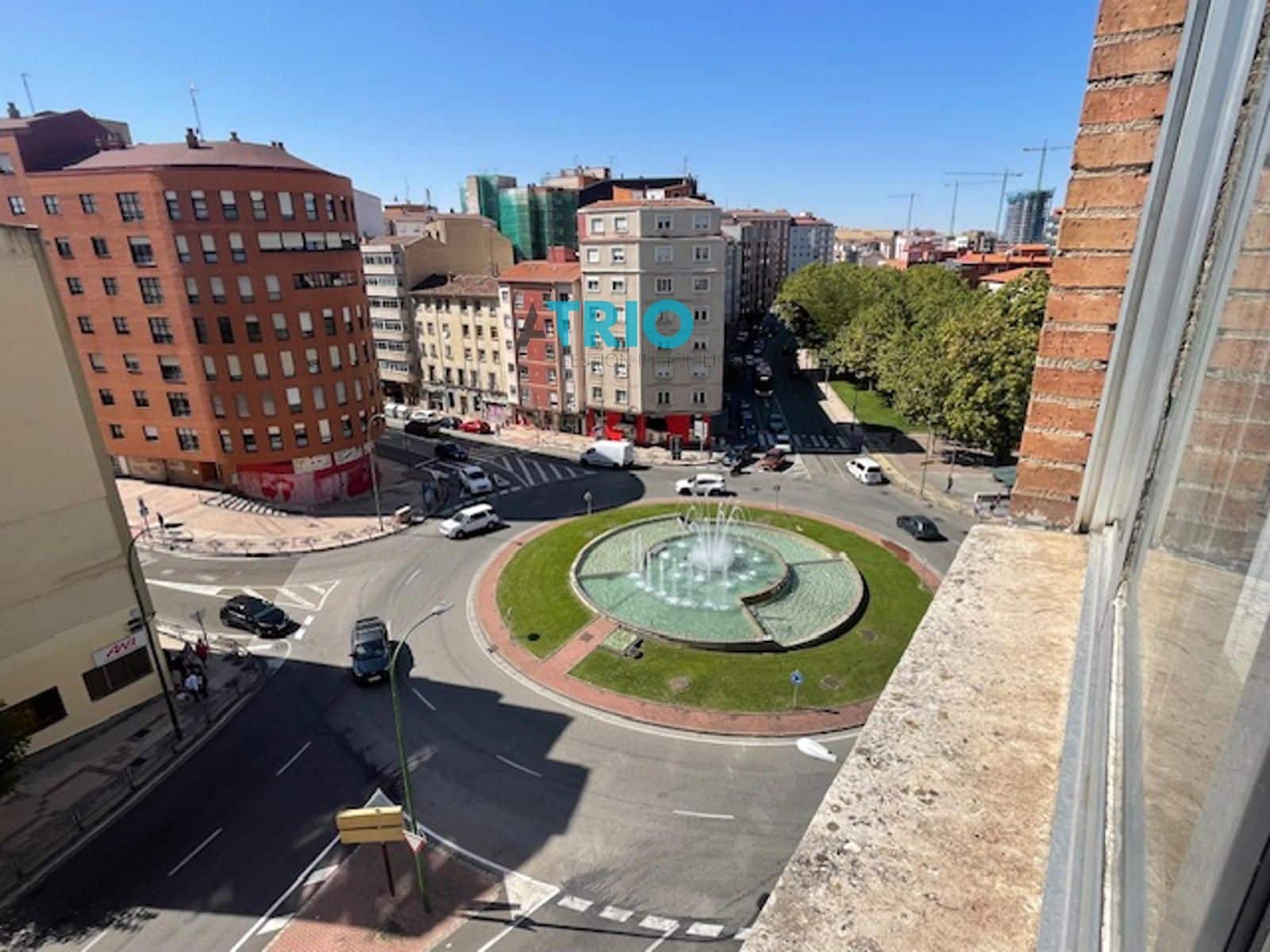 4 soveværelse Lejlighed til salg i Burgos by med garage - € 320.000 (Ref: 9240942)