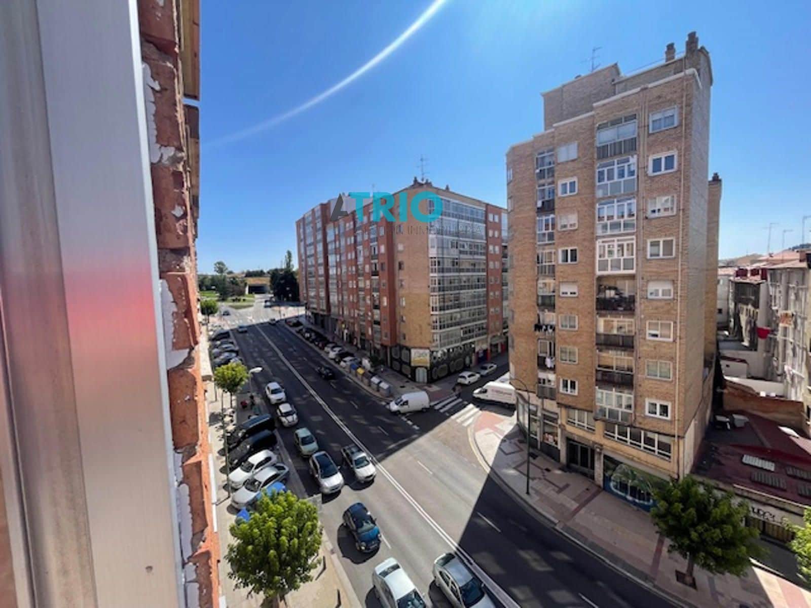 4 soveværelse Lejlighed til salg i Burgos by med garage - € 320.000 (Ref: 9240942)