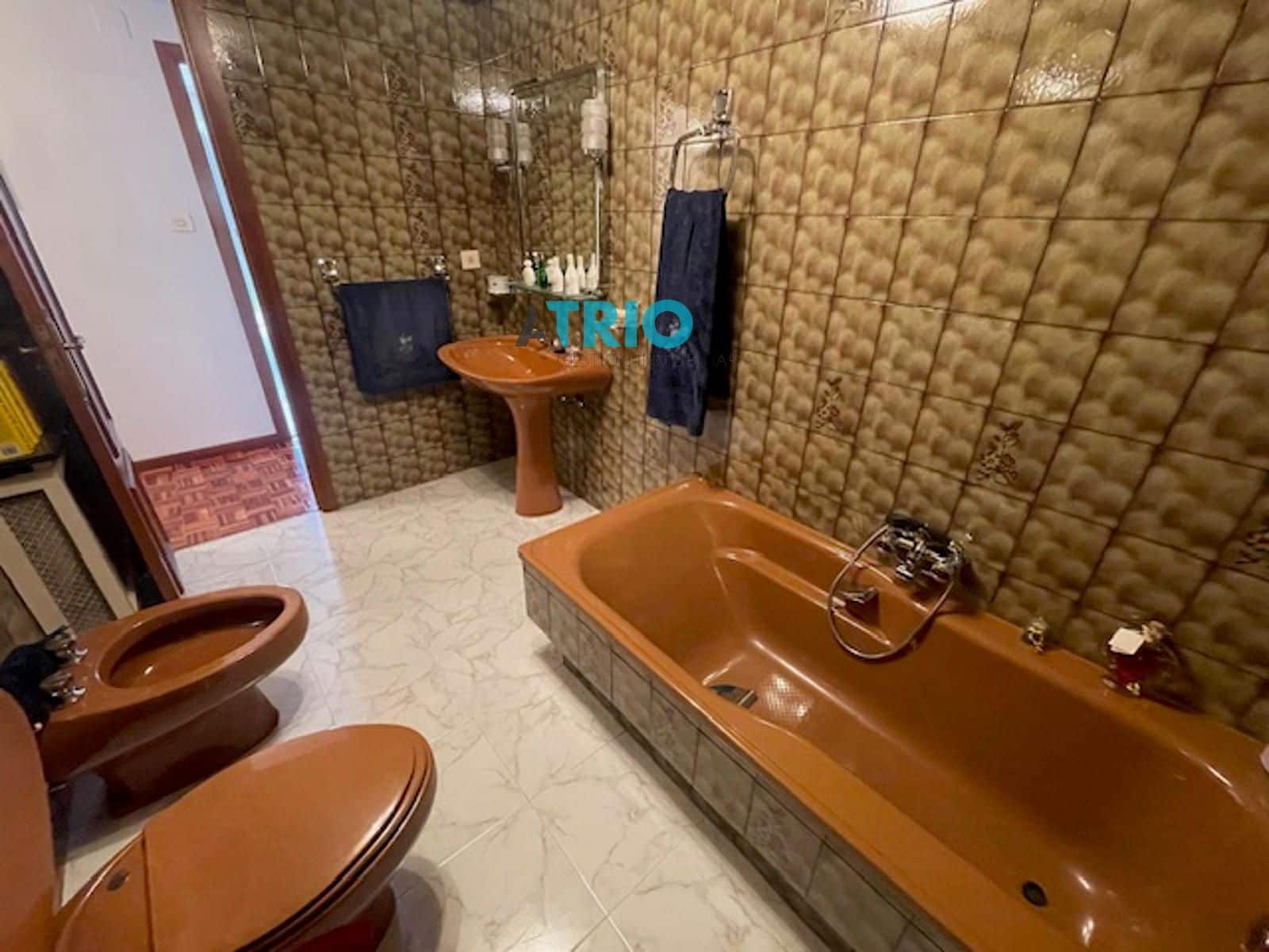 4 soveværelse Lejlighed til salg i Burgos by med garage - € 320.000 (Ref: 9240942)