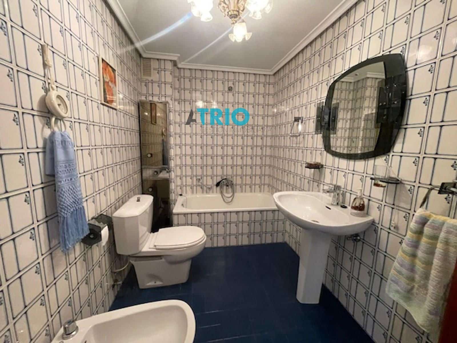 4 soveværelse Lejlighed til salg i Burgos by med garage - € 320.000 (Ref: 9240942)