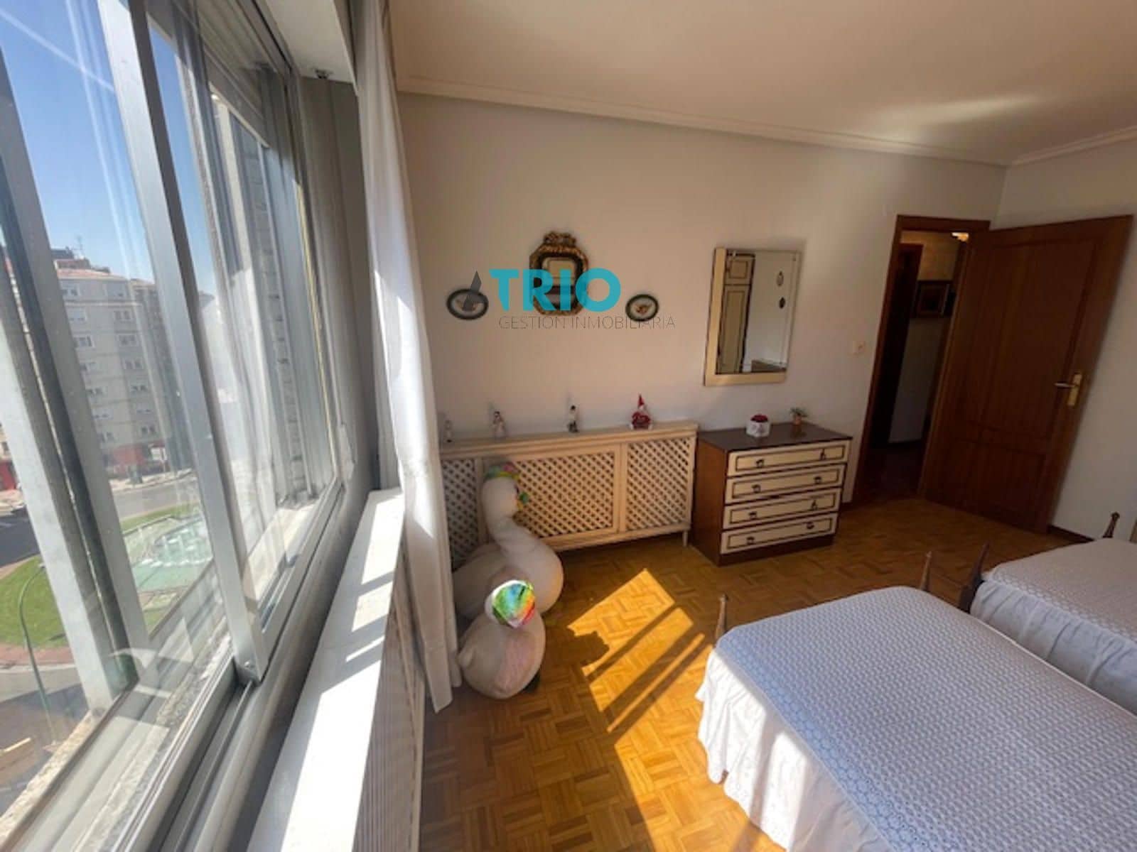 4 soveværelse Lejlighed til salg i Burgos by med garage - € 320.000 (Ref: 9240942)