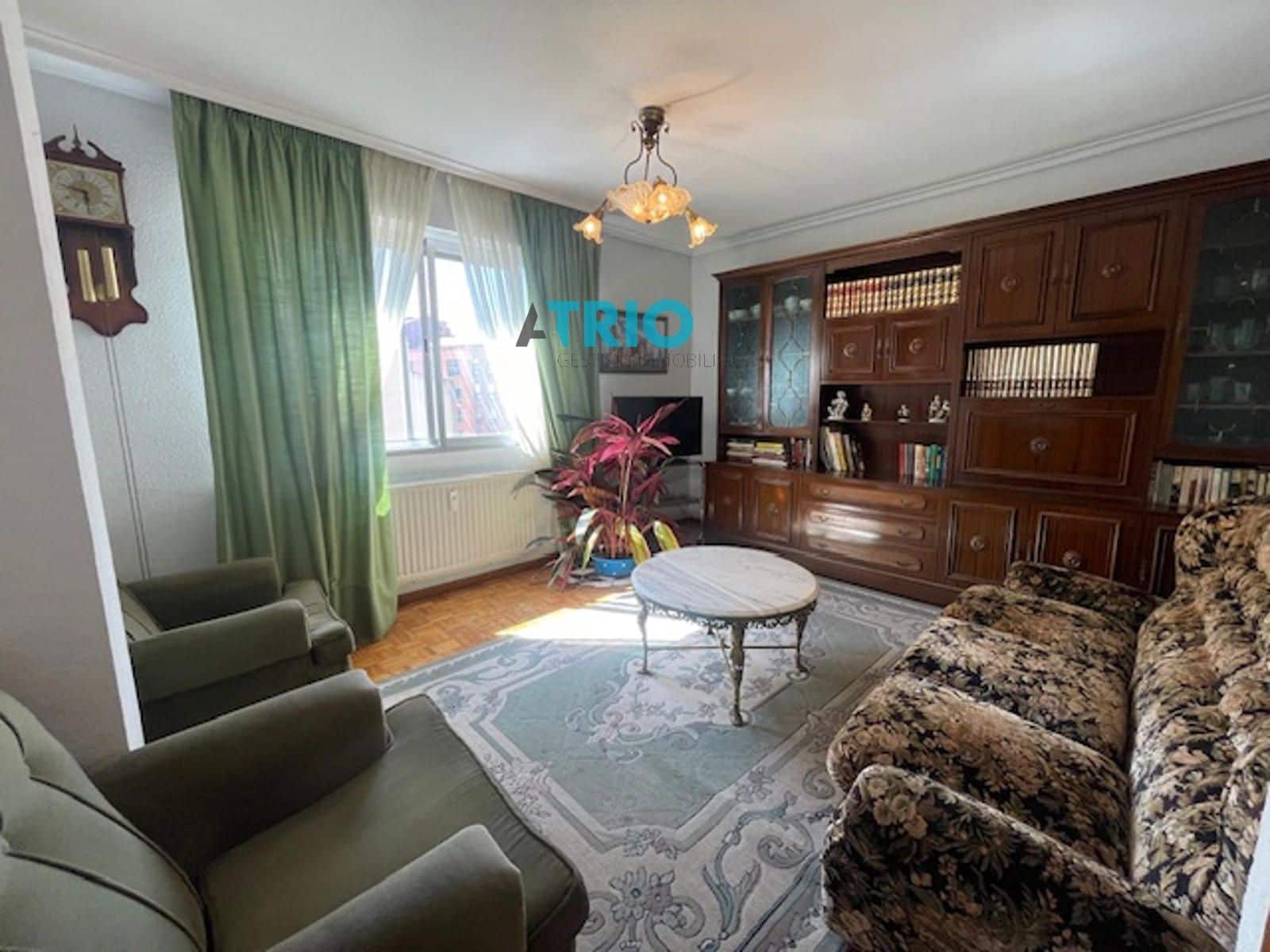 4 soveværelse Lejlighed til salg i Burgos by med garage - € 320.000 (Ref: 9240942)