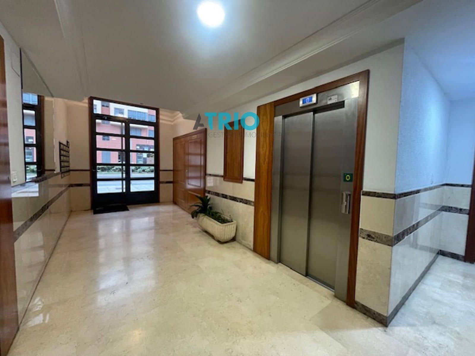 2 bedroom Flat for rent in Burgos city with garage - € 775 (Ref: 9249064)