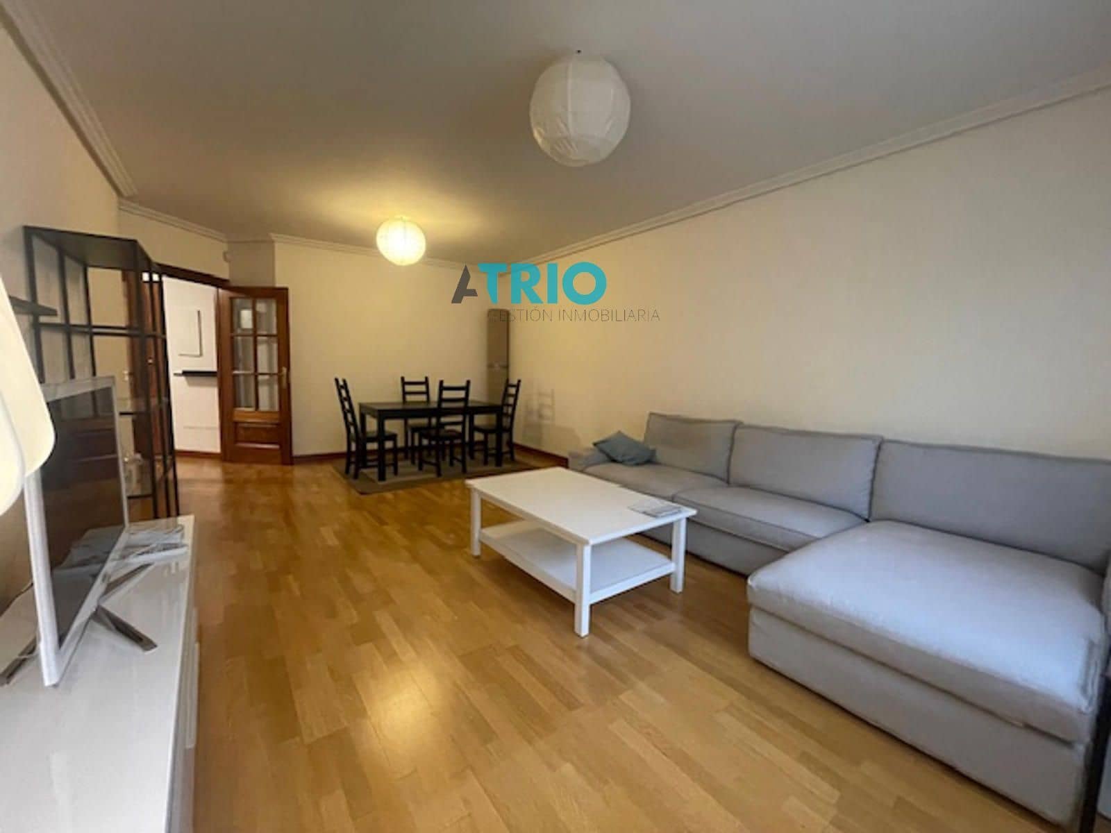 2 bedroom Flat for rent in Burgos city with garage - € 775 (Ref: 9249064)