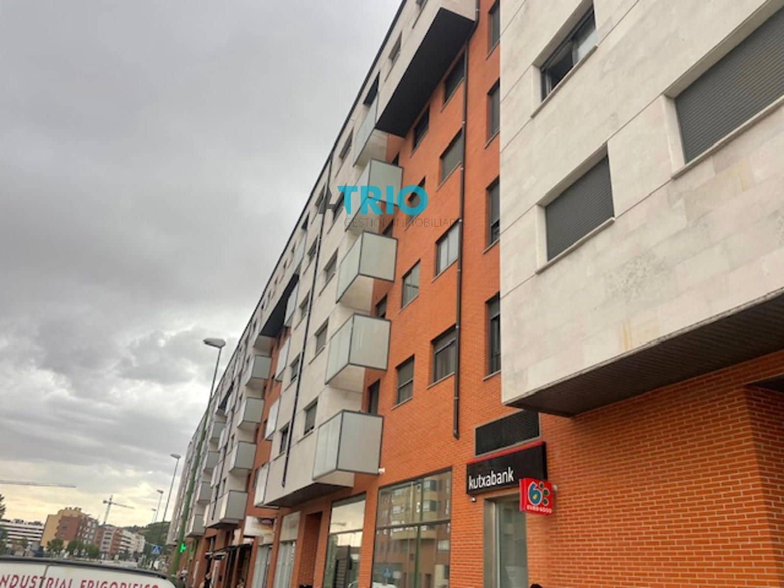 2 bedroom Flat for rent in Burgos city with garage - € 775 (Ref: 9249064)