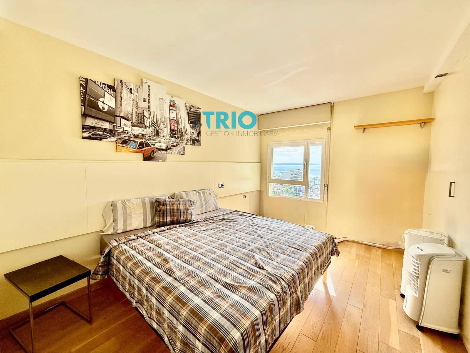 4 bedroom Flat for rent in Portixol with pool - € 3,500 (Ref: 9293473)