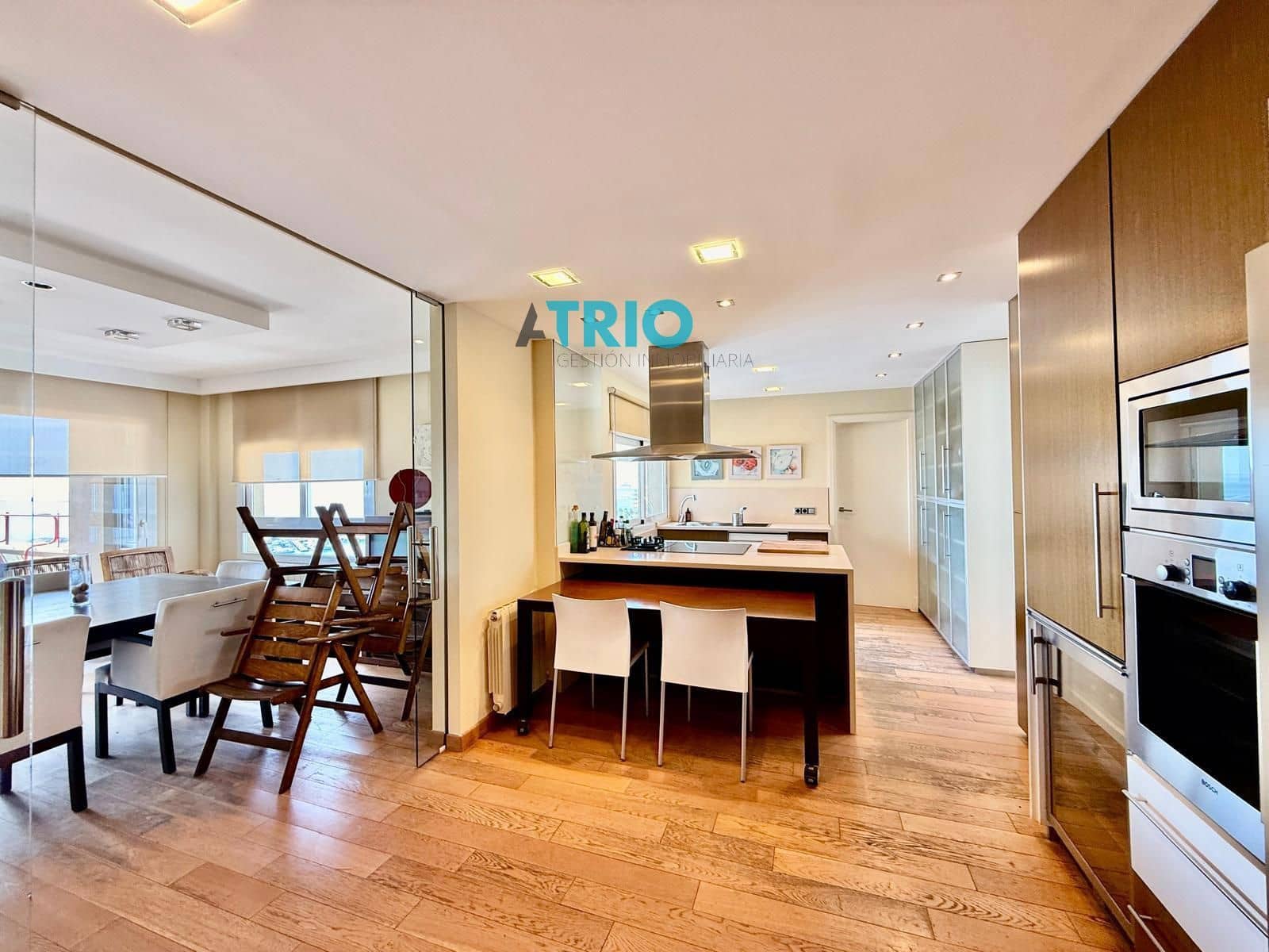 4 bedroom Flat for rent in Portixol with pool - € 3,500 (Ref: 9293473)