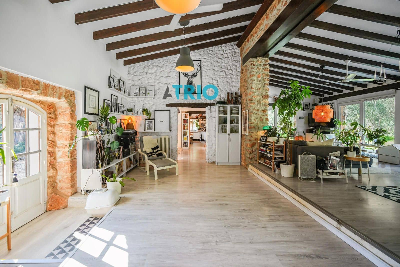 4 makuuhuone Huvila myytävänä paikassa Sencelles mukana uima-altaan 
autotalli - 1 800 000 € (Ref: 9296364)